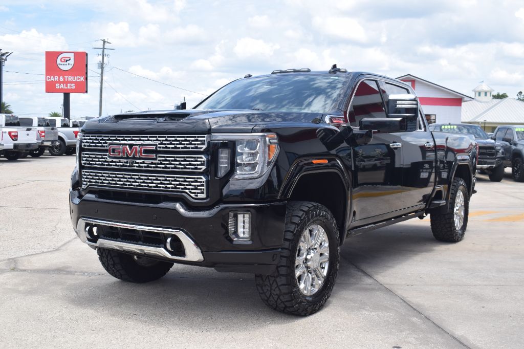 2020 GMC Sierra 4WD Crew Cab Standard Box Denali's photo