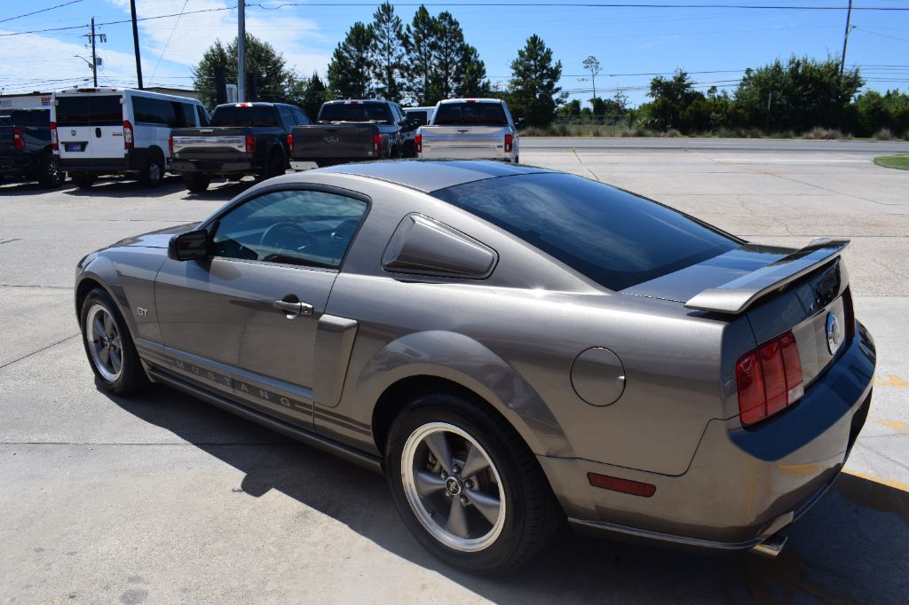 2005 Ford Mustang