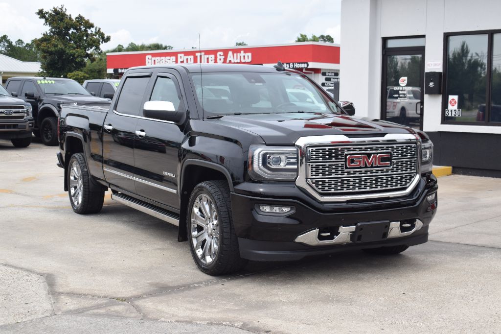 2018 GMC Sierra 4WD Crew Cab Standard Box's photo
