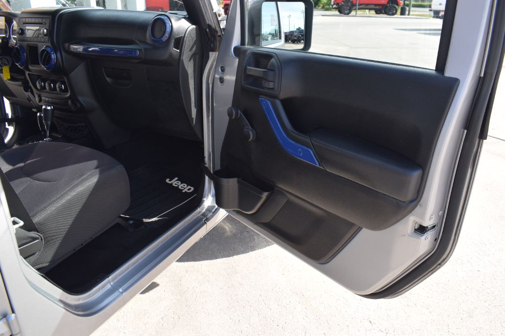 2015 Jeep Wrangler Unlimited Sport - Photo 15