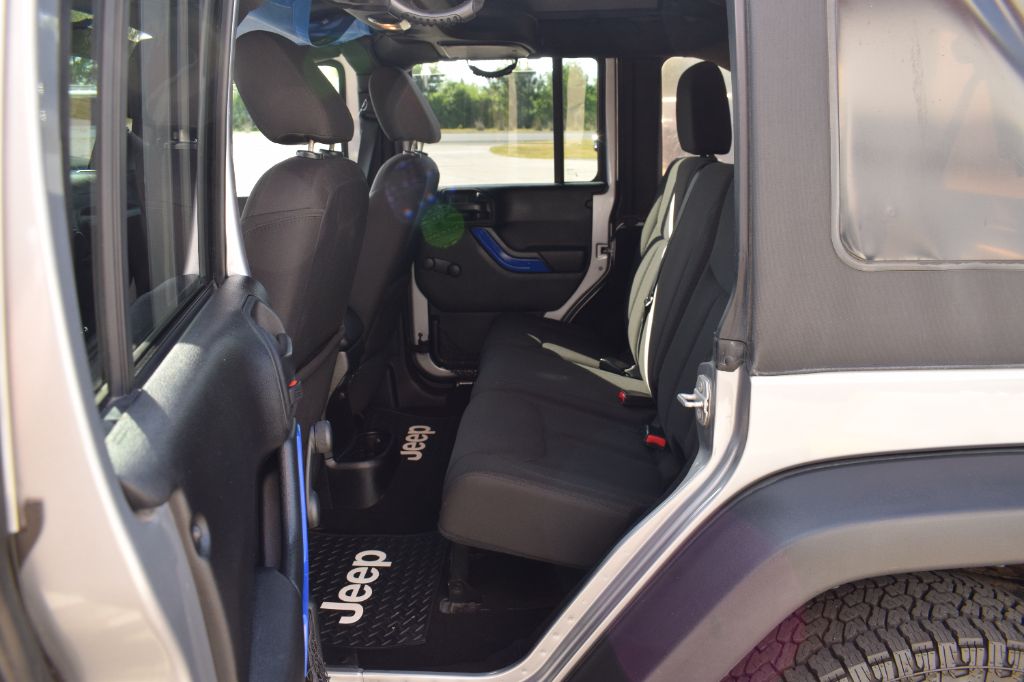 2015 Jeep Wrangler Unlimited Sport - Photo 9