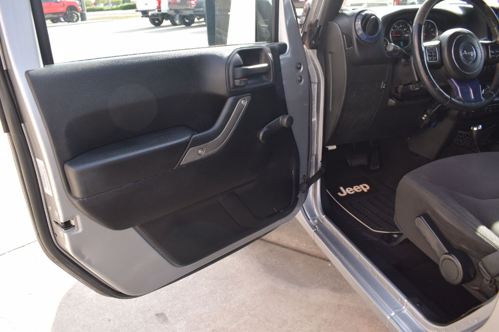 2015 Jeep Wrangler Unlimited Sport - Photo 8