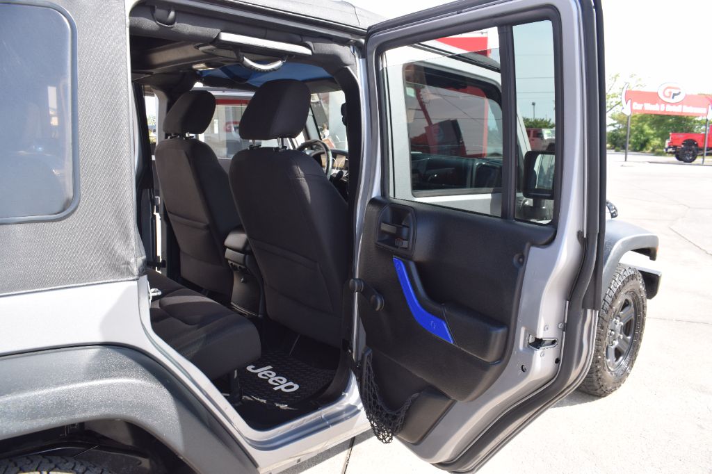 2015 Jeep Wrangler Unlimited Sport - Photo 13