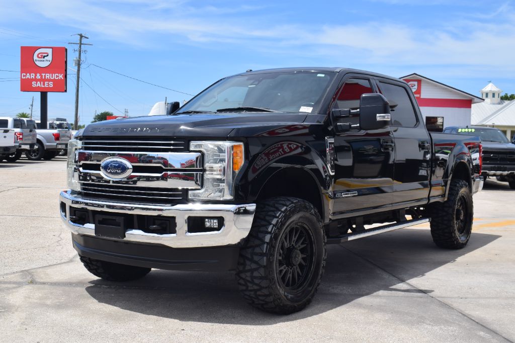 2017 Ford F-250 Lariat 4x4 Crew Cab 6-3/4' Box's photo