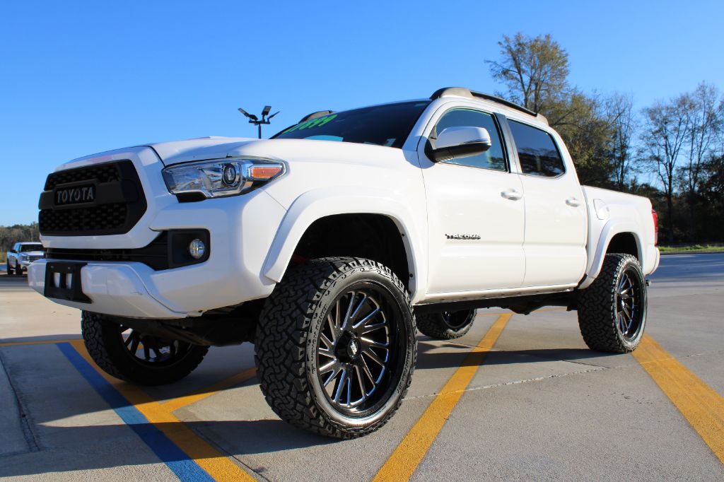 2017 Toyota Tacoma TRD Sport
