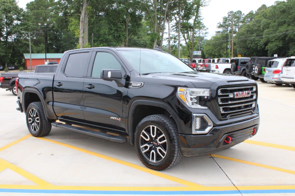 2020 GMC Sierra 4WD Crew Cab Short Box AT4's photo